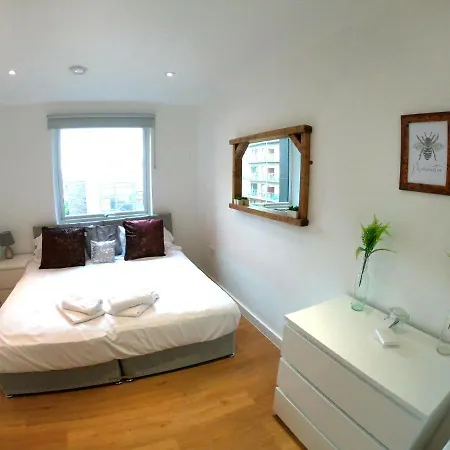 Perfect Apartment Near Manchester City Centre & Manchester Piccadilly Train Station