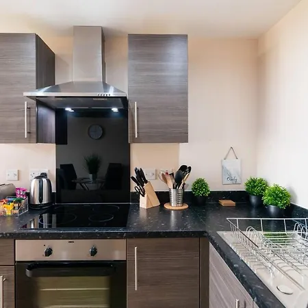Perfect Duplex Near United Old Trafford Football Stadium * Manchester