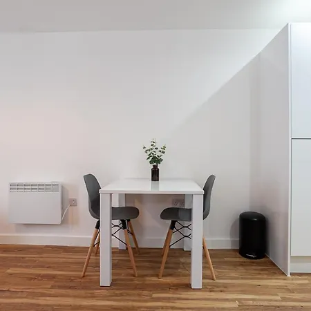 Apartment A Modern And Trendy 1 Bed Apartment In Media City Manchester