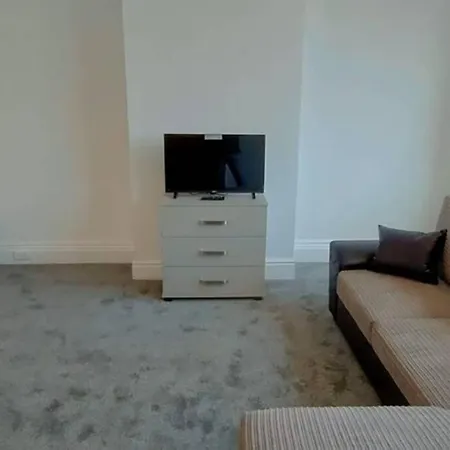 Apartment Champions Man United Stadium 3 Bedroom House Manchester