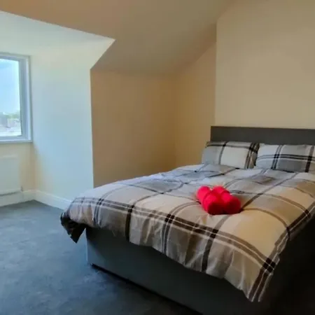 Champions Man United Stadium 3 Bedroom House Apartment Manchester