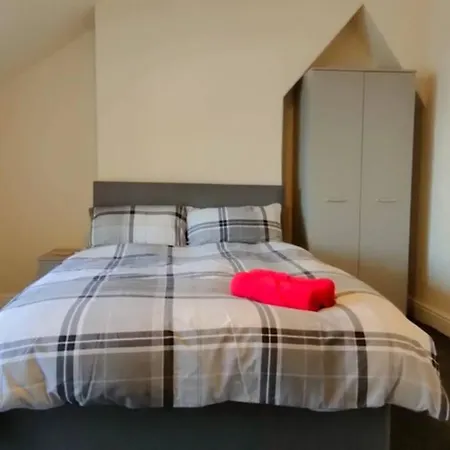 Champions Man United Stadium 3 Bedroom House Manchester