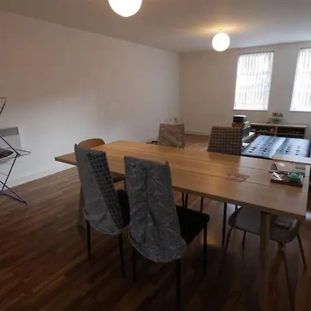 Central Location With 2beds