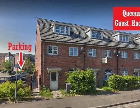 Guest house Queens Rooms, A Perfect Stay, Next To Shopping Parks And Central