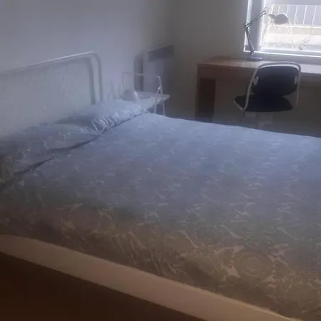 Central Location With 2beds Lejlighed *