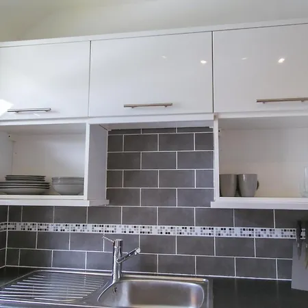 Διαμέρισμα Captivating 2-bed In
