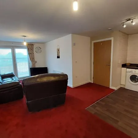 Immaculate 2 Bedroom At Newton Heath, Along Oldham Road,