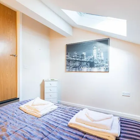 Perfect Duplex Near United Old Trafford Football Stadium Lejlighed