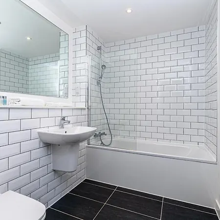 Apartment Insignia By Guestz