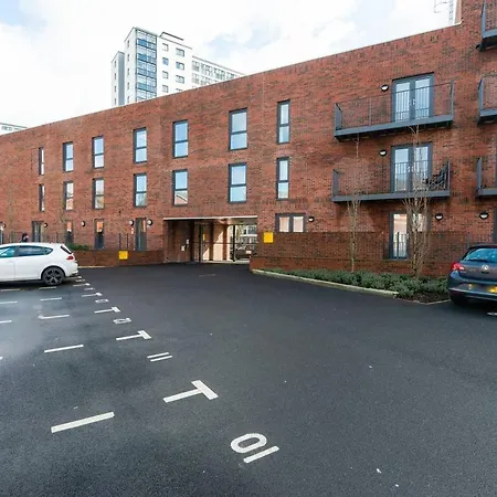 Апартаменты Perfect Apartment Near Manchester City Centre And Salford Uni Манчестер
