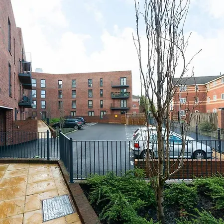 Апартаменты Perfect Apartment Near Manchester City Centre And Salford Uni