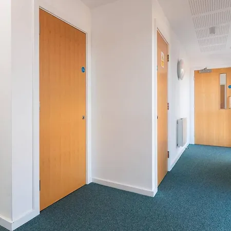 Perfect Apartment Near Manchester City Centre And Salford Uni * Манчестер