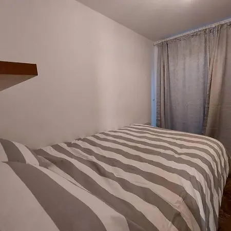 Immaculate 2 Bedroom At Newton Heath, Along Oldham Road,