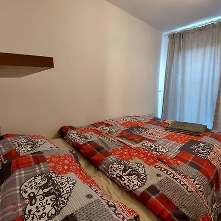 Immaculate 2 Bedroom At Newton Heath, Along Oldham Road,