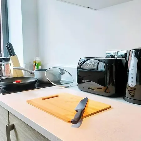 Modern Centre Residential Studio *