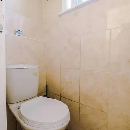 Apartment Spacious & Luxurious, Peaceful Modern 3 Bed Home *