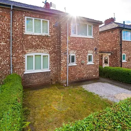 Spacious & Luxurious, Peaceful Modern 3 Bed Home Manchester