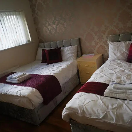 Brigstock Holidays House * Μάντσεστερ