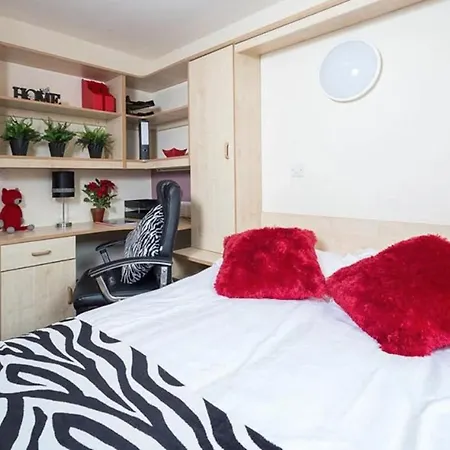 En Suite Rooms, Manchester - Sk