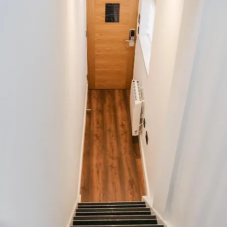 Bauhaus Boutique By The Jacksonheim Boutique * Manchester