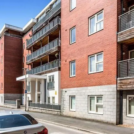 Immaculate Apartment In Manchester With Parking Apartmán