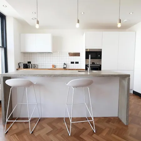 Pass The Keys Beautiful Northern Quarter Factory Conversion Apartment