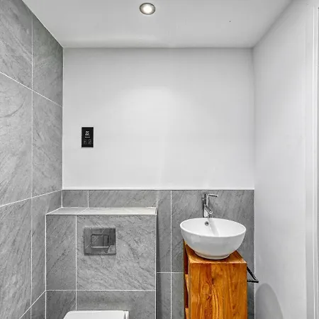 Pass The Keys Stunning Factory Conversion Northern Quarter Манчестер