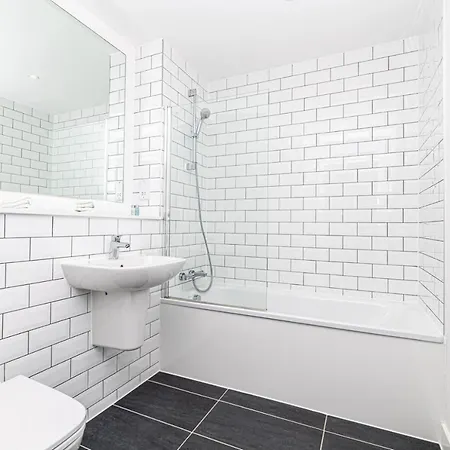 Insignia By Guestz * Manchester