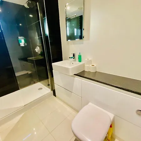 Caxton House Apartment