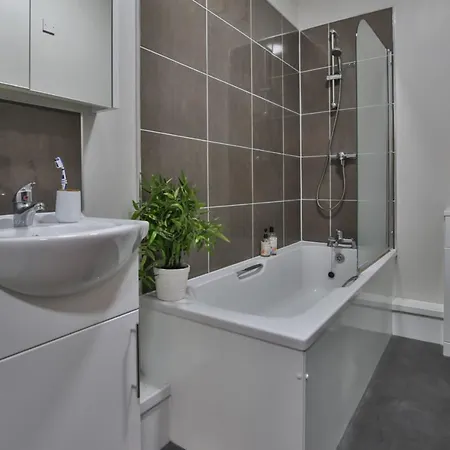 Apartment Modern & Bright Apartments In Manchester - Iq Hollingworth House Manchester