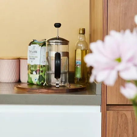 Holiday home Beautiful 5 Bed House Sleeps8 Wparking *