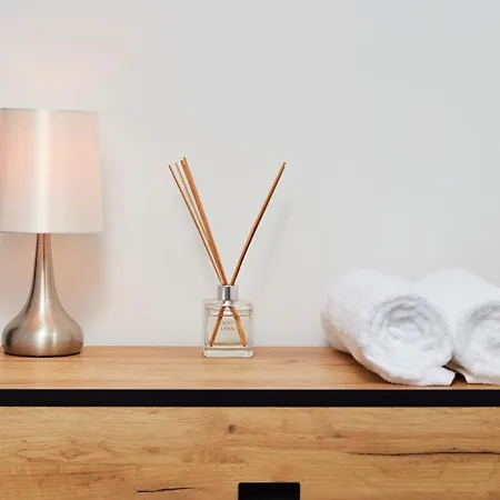 Beautiful 5 Bed House Sleeps8 Wparking *