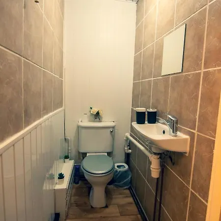 Δωμάτια σε οικογενειακή κατοικία Lovely Room In House
