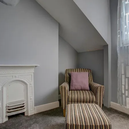 Guestready - Beautiful 5br Townhouse Feriehus