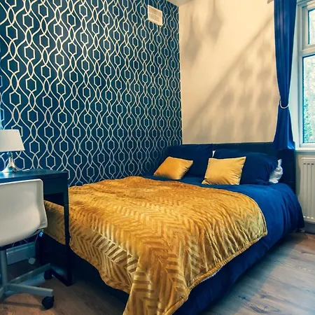 Δωμάτια σε οικογενειακή κατοικία Lovely Room In House