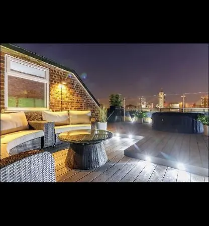 Swan Street Townhouse Hot Tub & Roof Terrace *
