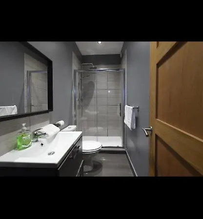 Swan Street Townhouse Hot Tub & Roof Terrace Apart Otel 3*