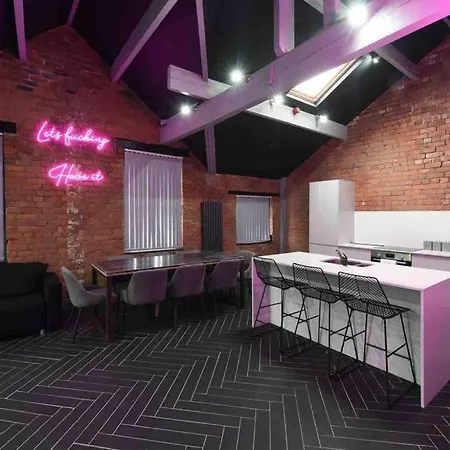 Casa Nomade Penthouse Slps 20 People Mcr Centre *