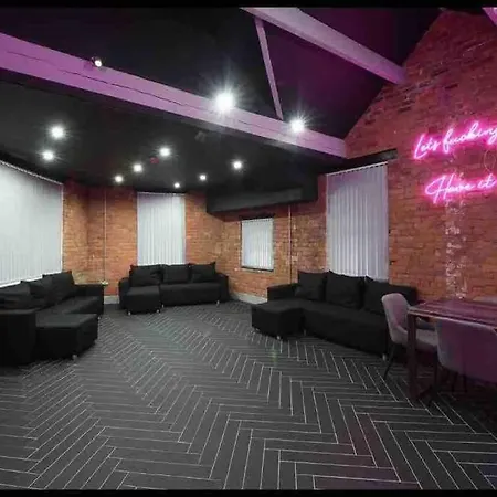 Casa Nomade Penthouse Slps 20 People Mcr Centre Apartment Manchester