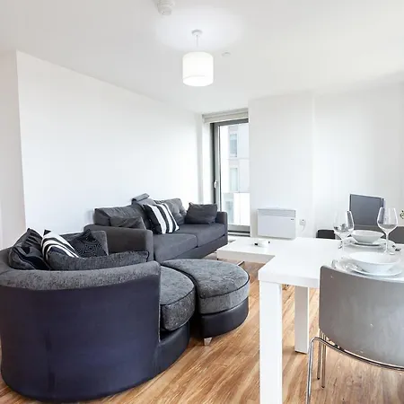 Luxury, Stylish Two Bed In The Media City Апартаменты