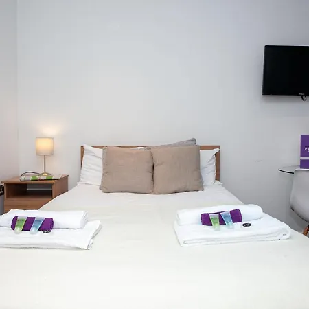 Central In Heart Of City Centre Apartment
