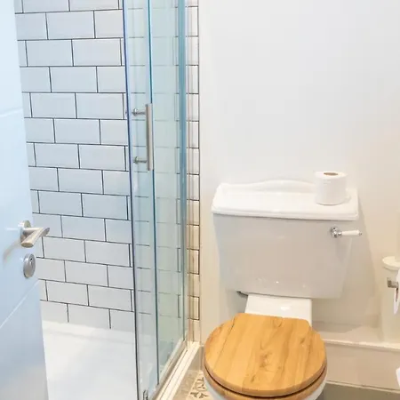 Spacious, Modern Duplex Close To Mcr City Centre And Old Trafford By Pillo *