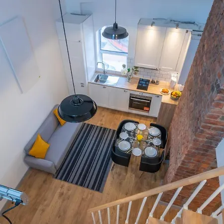Spacious, Modern Duplex Close To Mcr City Centre And Old Trafford By Pillo