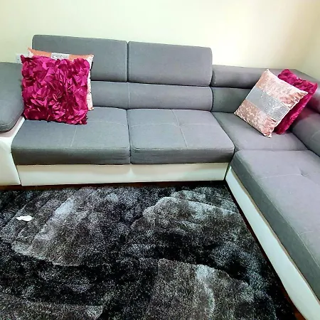 Brigstock Holidays House Apartment *