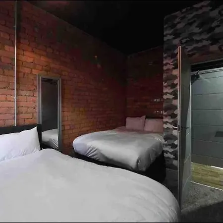 Apartment Casa Nomade Penthouse Slps 20 People Mcr Centre Manchester