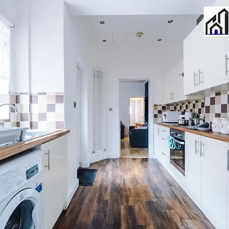 Monthly Offer - Families Or Contractor - 8 Guests By Nyos Properties * Manchester