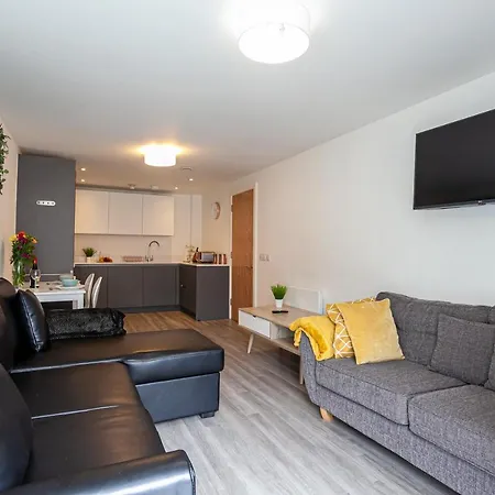 Modern Two Bedroom Two Bathroom With Parking Apartmán