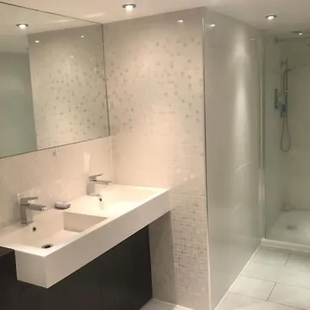 Charming 1 Bedroom Apartment In Manchester Manchester