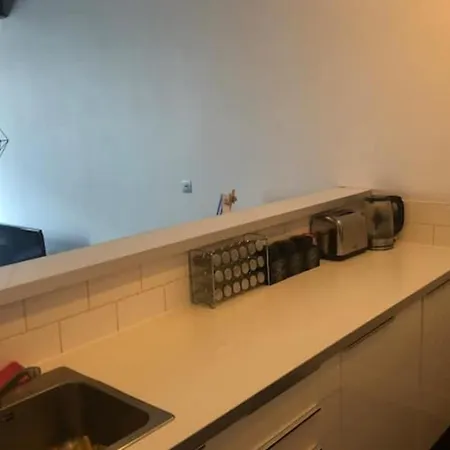 Charming 1 Bedroom Apartment In Manchester * Manchester