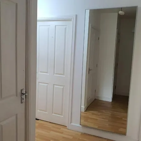 Spacious Two Bedrooms Apartment, Manchester Free Parking